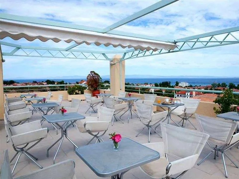 Daphne Holiday Club Chalkidiki 3*,